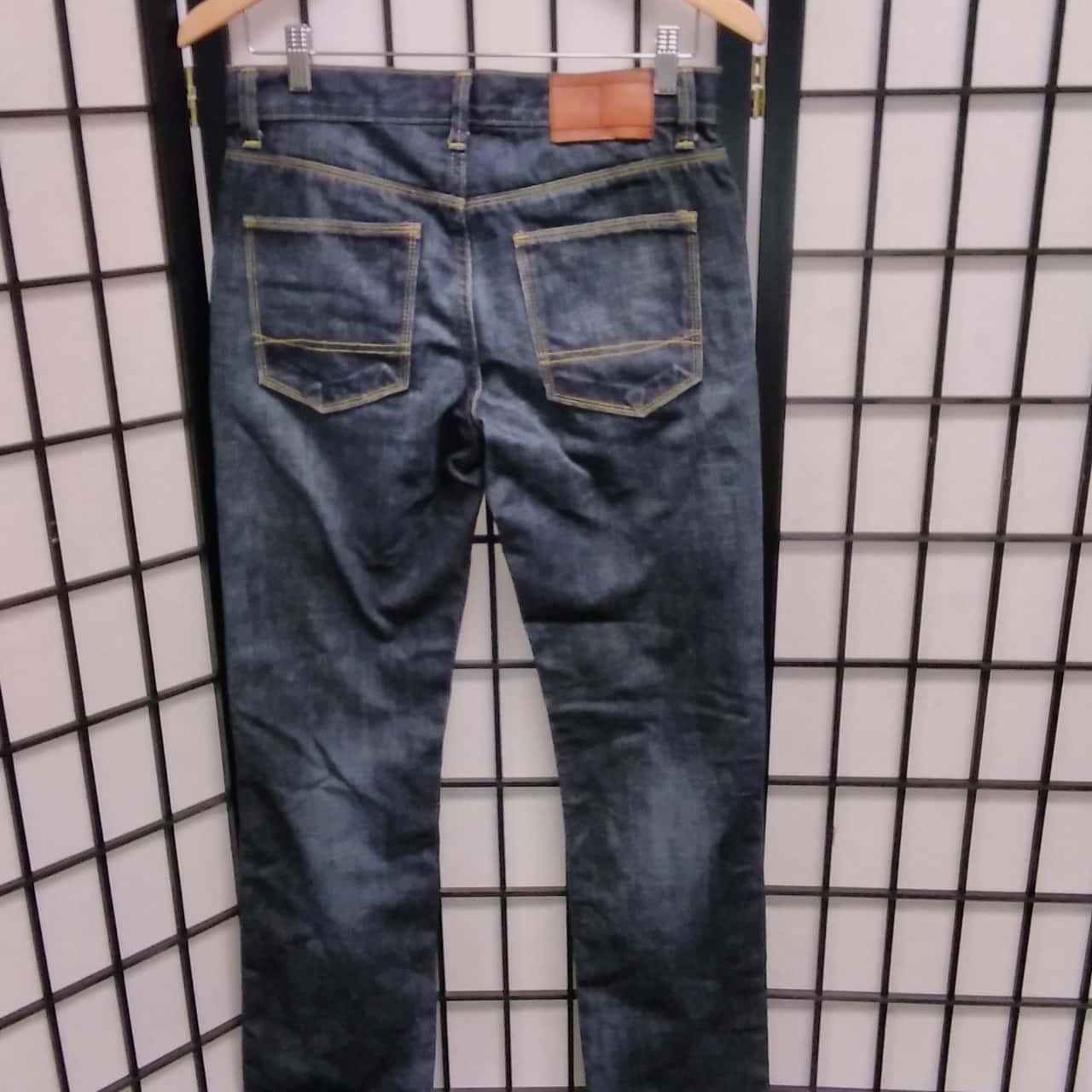 Tommy Hilfiger Mens Size 28 Relaxed Fit 