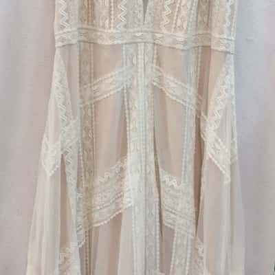 City Chic Womens  Size L Cocktail / Maxi Dress Beige / White 