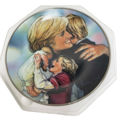 The Franklin Mint - Mother above all