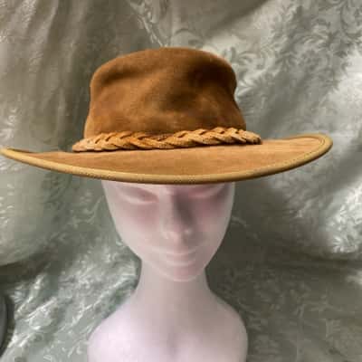 Barmah Unisex  Size L Brown 