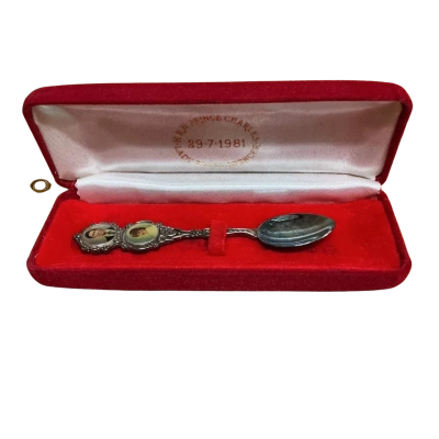 Charles and Diana 1981 royal commemorative souvenir spoon