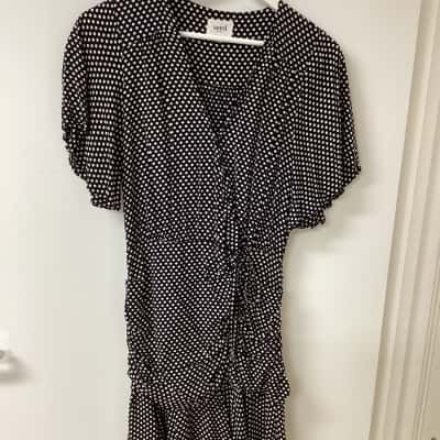 Seed Womens  Size 8 Black  / White summer dress