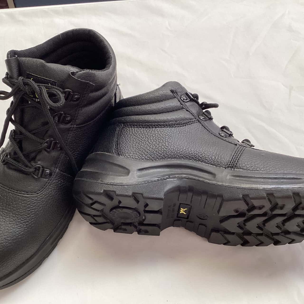 mens work boots size 8.5