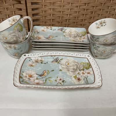 The England Collection 9 piece Tea cup, Saucers Plate Fine Bone China Set Fancy High Tea Winter Rose Flowers Birds Christmas Gift Wedding Birthday 