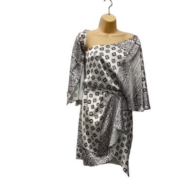  Premonition Watermark Size 8 Mini Dress Black  / Pattern / White 