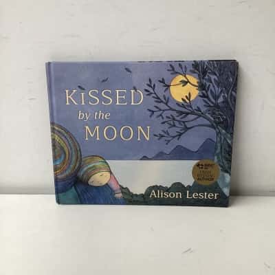 Kissed by the Moon by Alison Lester book