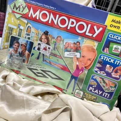Hasbro Gaming My Monopoly Make your own game