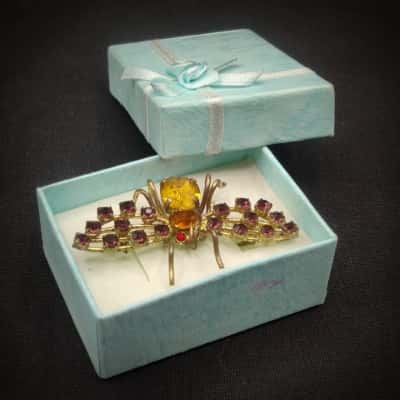 Vintage Brooch - Real Talking Point! Rhinestones And Citrine Paste Centre Stones In Spider Shape Brooch In Great Condition With Presentation Box