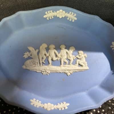 Wedgwood decorative small plates x 3 and a cup