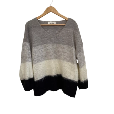 Carolina Womens  Size M / S Hoodie Black  / Grey / Off White / Striped 
