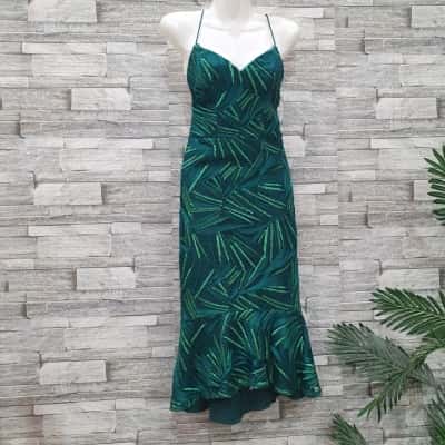  Womens  Size 6 / XS Midi Dress Green 