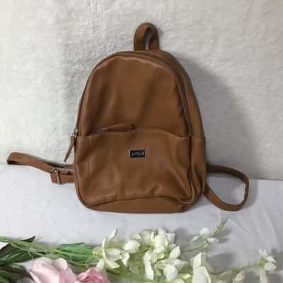 Cabrelli Womens Tan Brown Small Backpack 