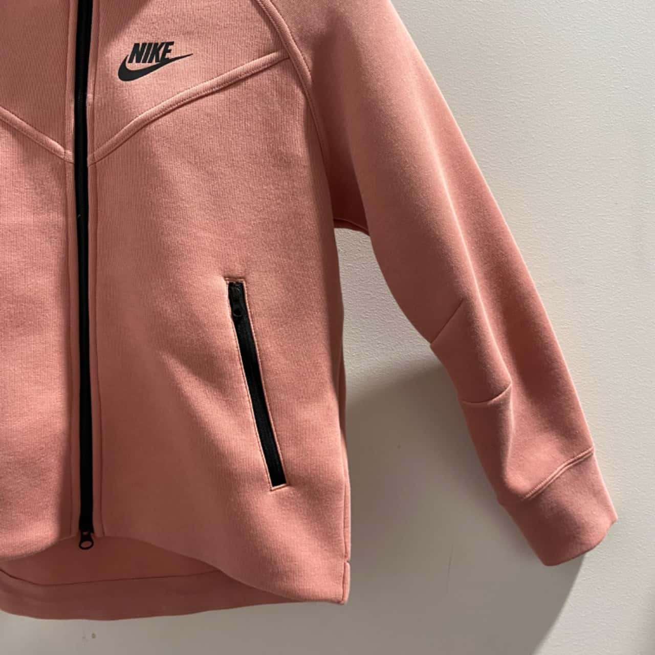 salmon color nike hoodie