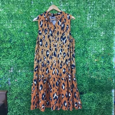 Katies Womens  Size 16 Sleeveless Dress  Animal print 
