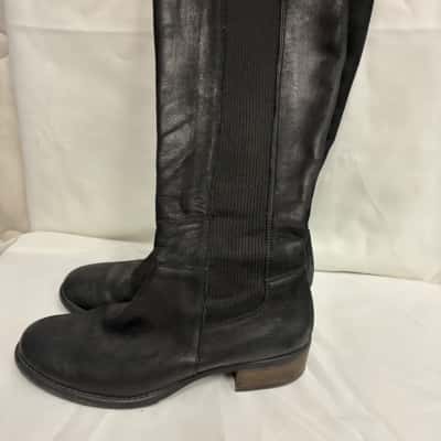  Womens  Size 5.5 Boots Black  