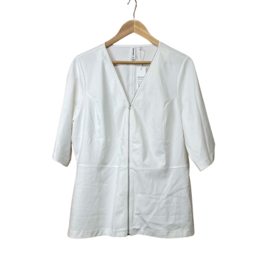 Brand New - Commonry White Top - Size 18