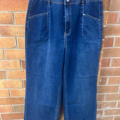 Wakee Womens  Size 14 Jeans 