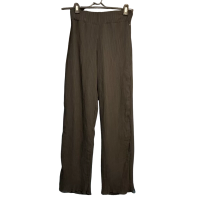 Pretty Little Thing Womens  Size 8 Wide Leg Pants Black  