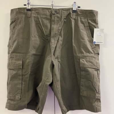  Mens  Size 38 Khaki shorts