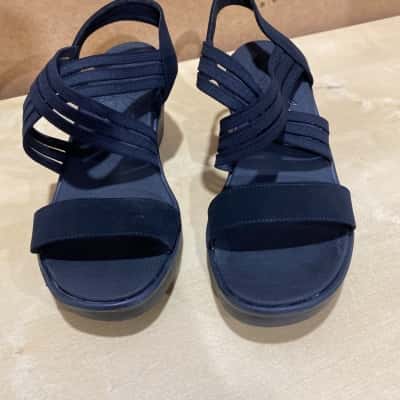Skechers Cali Rumble On Day Flirt Wedge Sandals Womens  Size 0 Black  
