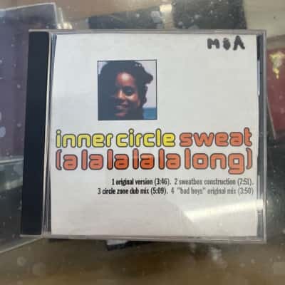 Inner circle sweat 