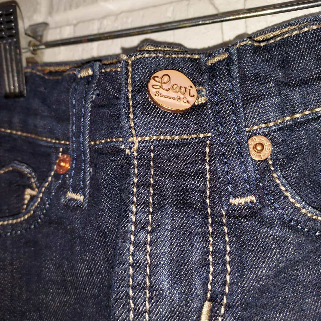 Levi's size 4 Made in Pakistan Skirt Denim Copper Rivets Levi Kids Good