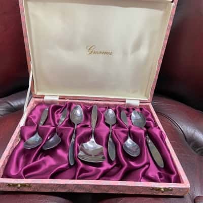 Vintage Grosvenor Set of 7 Teaspoons