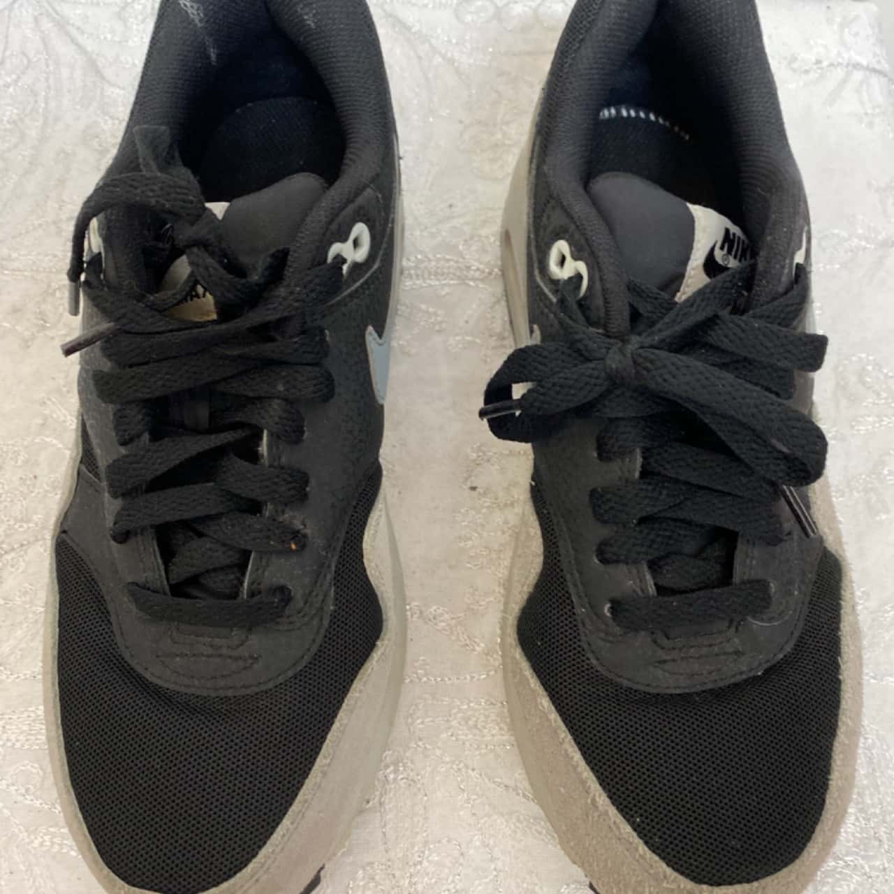 womens nike air max 1 essential