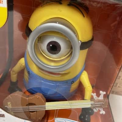 NEW Despicable Minion Stuart Guitar Interactive Talking Action Figure RARE Collectable Kids Boy Girl Toy Birthday Gift Present 