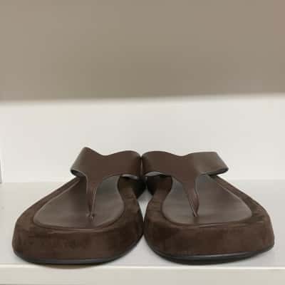 Billini Unisex  Size 8 Sandals Brown 