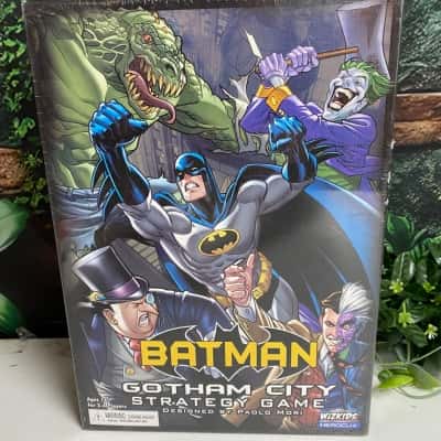 Batman Gotham City Strategy Board Game