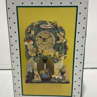 Children’s clock with pendulum 