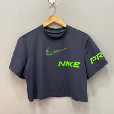 BNWOT Nike Pro Womens  Size XL Cropped Tee Green / Grey 