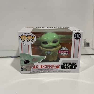 Funko Pop! Star Wars,The Child with Control Knob Mandalorian figure 