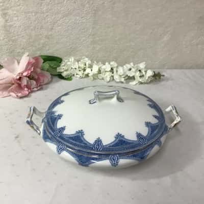 Vintage J&G Meakin White / Blue Pattern Ceramic Covered Vegetable Dish
