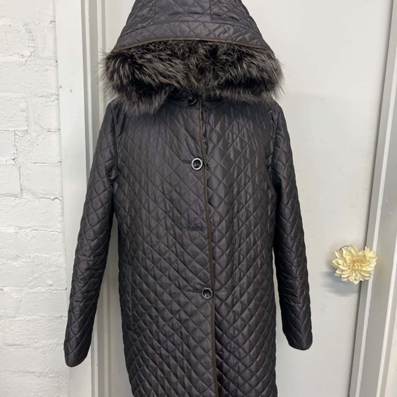 Convertible Jacket/vest with real fox fur removable trim. Size S. (s)