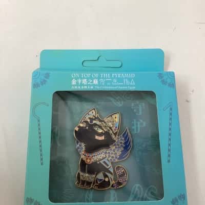 Egyption Cat  "On Top of the Pyramid" magnet