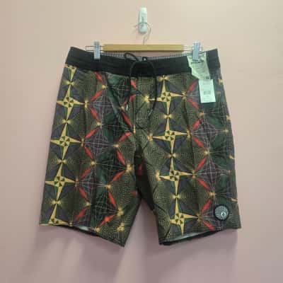 Volcom Mens Size 32 Multicoloured Shorts