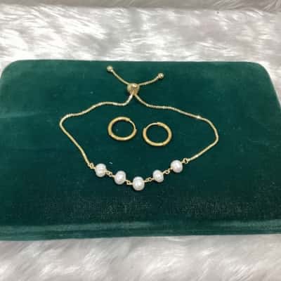  Women's Gold tone Bracelet & Earrings 