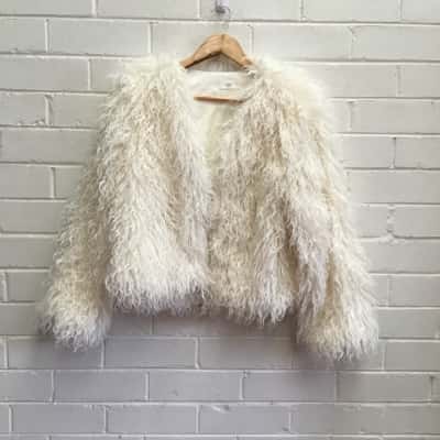  Womens  GONG One Size Faux Fur Coat Off White 