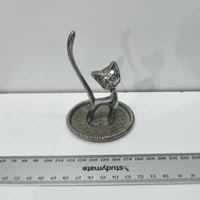 Vintage Silver Plated Cat Ring Holder - Retro Long Tail Kitten Jewelry Organizer with Ornate Etched Floral Trinket Tray Base