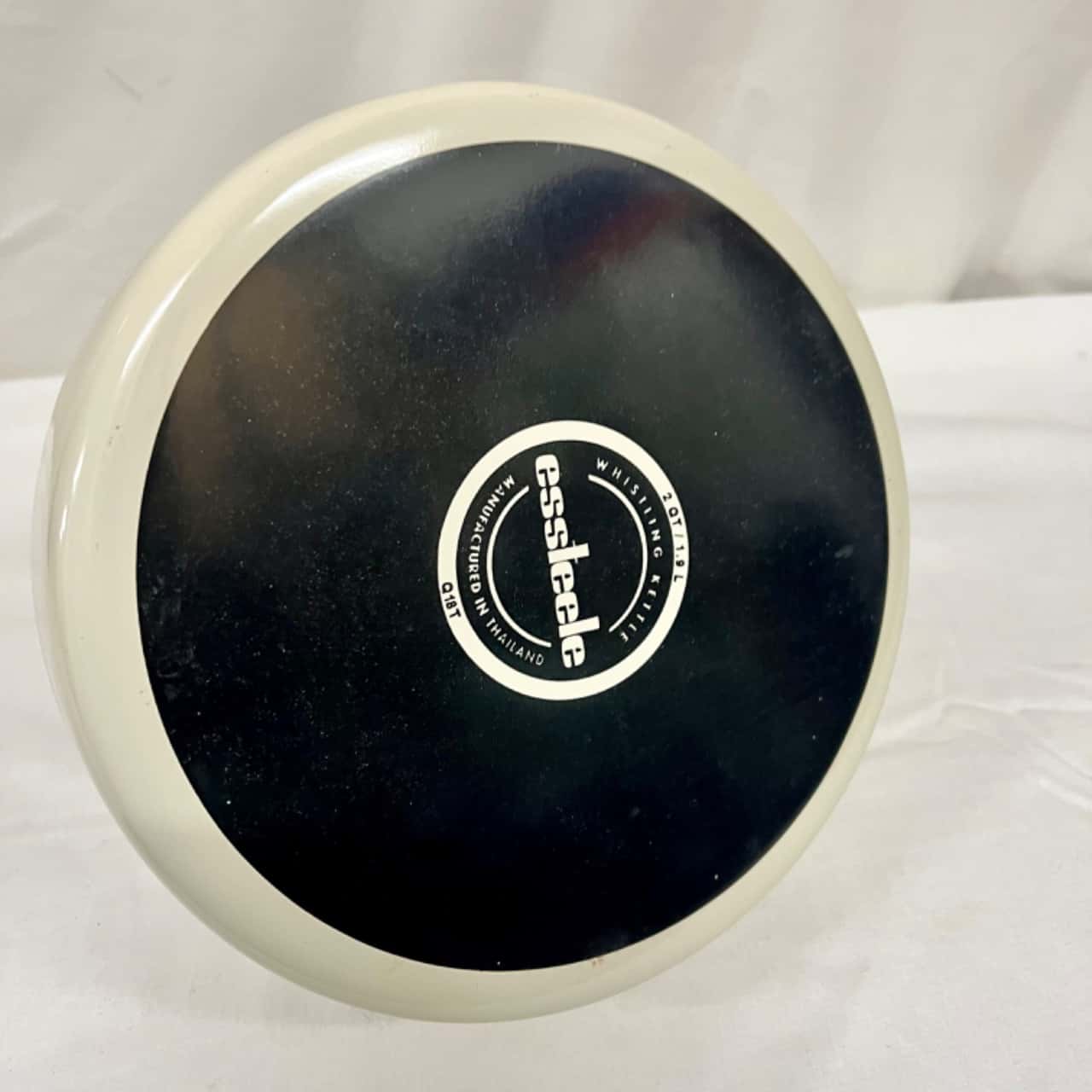 Essteele whistling kettle Crème (s)