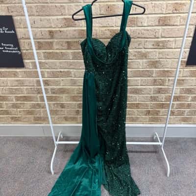 Miss ord Womens green sequin gown Size M 