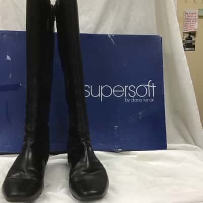 Diana Diana Ferrari Women’s black leather knee high boots size 5.5