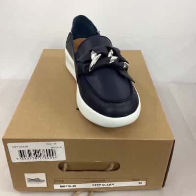 NEW Alfie and Evie  Size 7 Navy Blue / White Mafia Leather Shoe RRP $189
