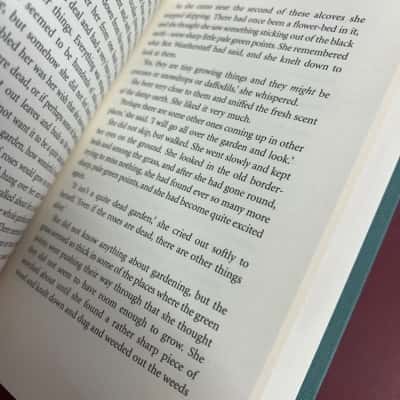 The Secret Garden, France’s Hodgson Burnett 