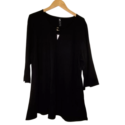 Taking Shape Womens  Size 18 Long Sleeve Top Black  