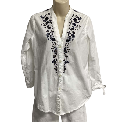 Abercrombie & Fitch Womens  Size S Blouse with embroidery VGUC