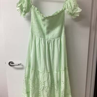  Womens  Size 16 Maxi Dress Green 