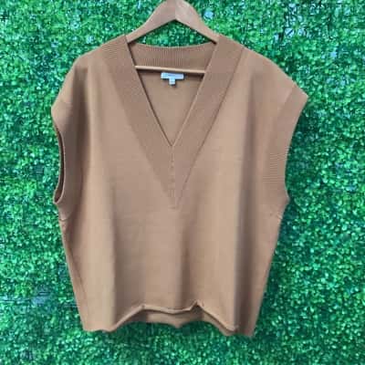 Oroton Womens  Size L Sleeveless knitted top